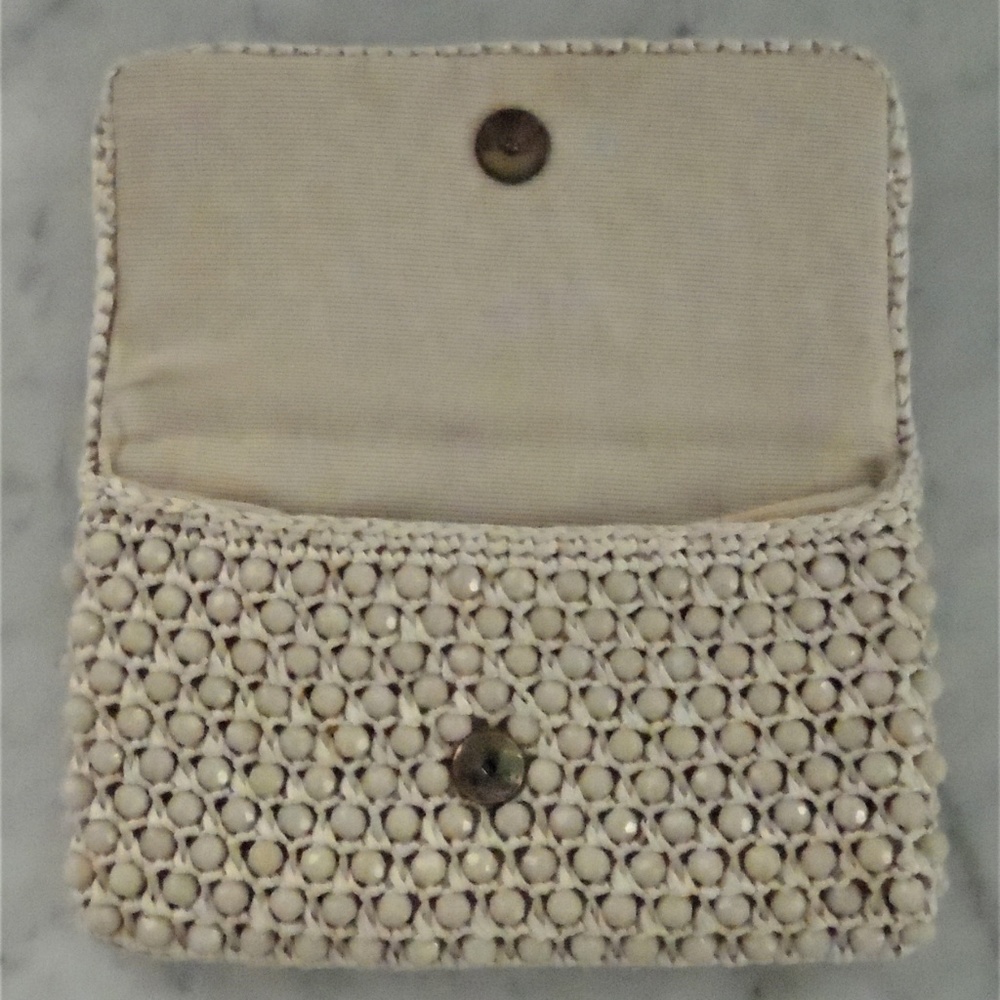 Vtg. Ivory Macrame Crochet Faceted Beads Clutch